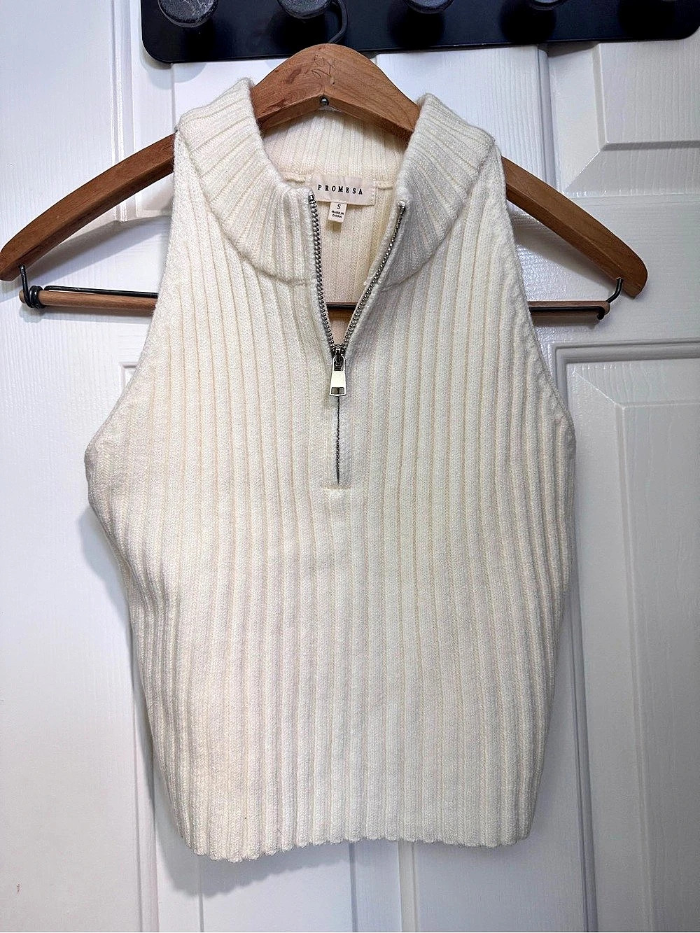 Cream Ribbed Half-Zip Sweater Vest Like New